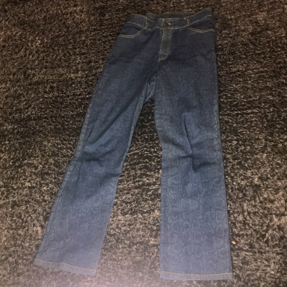 Harlow jeans with faux alligator texture Sz 4P